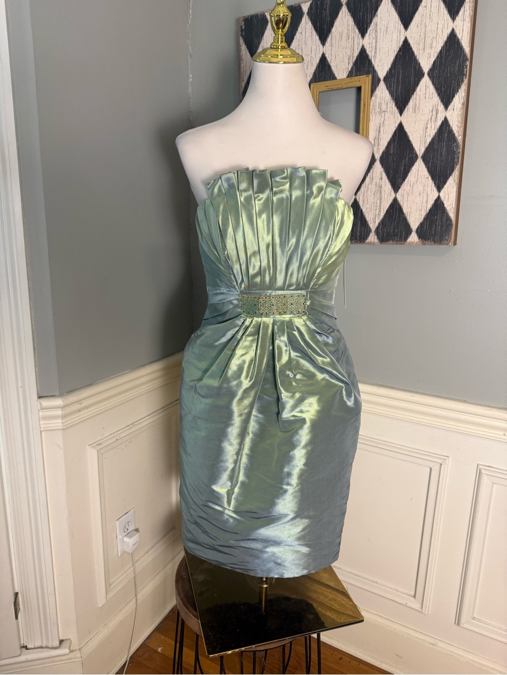 Badgley Mischka Strapless Sage Green Pleated Cocktail Dress Size 6 NWT
